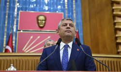 Özgür Özel CHP'ye veda etti: "Vakti gelmiş bir vedanın hüznüyle buradayım"
