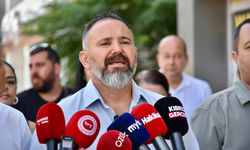KTAMS'tan Vakıflar Bankası önünde protesto: "Keyfi atamaları yargıya taşıyacağız"