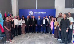 Başbakan Ünal Üstel, Onbeş Kasım Kıbrıs Üniversitesi’ni ziyaret etti