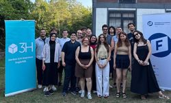 LDH, İstanbul'daki Özgürlük 2.0 Yaz Kampı'nda KKTC'yi anlattı