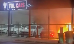 Lefkoşa’da oto galeri kundaklandı: 2 zanlı Ercan’da yakalandı