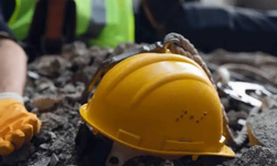 Minareliköy’de iş kazası: Ahşap kesme makinesine elini kaptırdı