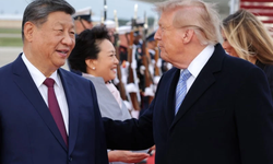 Trump, Şi’yi havaalanında karşıladı