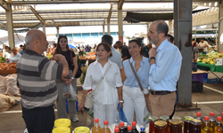 Özersay, Girne Açık Pazarında esnaf ve vatandaşla bir araya geldi