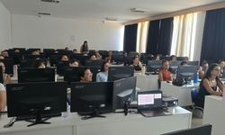 Öğretmenlere yönelik hizmet içi eğitim programı devam ediyor