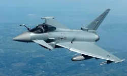 İlk Türk Eurofighter pilotları İngiltere’de eğitime başladı
