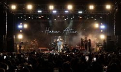 Hakan Altun yeni şarkısını Merit'te duyurdu: Ceza ile düete yeşil ışık