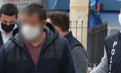 Araçtan 4 bin TL çaldığı iddia edilen zanlının 62 benzer sabıkası olduğu açıklandı