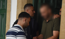 Lefkoşa’da silah ve uy*şturucu operasyonu: Zanlı 3 ay cezaevinde kalacak
