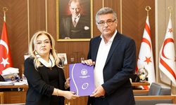 Ombudsman İlkan Varol, 41'inci Dönem Raporu'nu Erhürman'a sundu