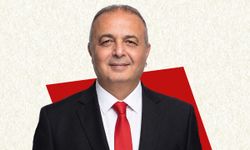 Özgür Türk, Girne Belediye Başkanlığı adaylığından çekildi
