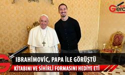 'Tanrı' Zlatan, futbol aşığı Papa'nın huzurunda: Yeni kitabını ve 'sihirli' formasını hediye etti