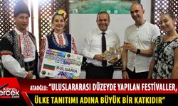 Bakan Ataoğlu, konuk halk dansları ekibini kabul etti