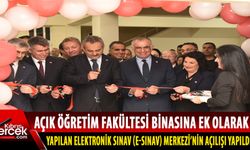 Lefkoşa'da bulunan E-Sınav Merkezi'nin açılışı yapıldı