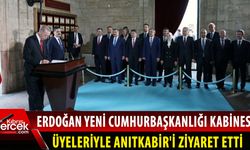 Cumhurbaşkanı Recep Tayyip Erdoğan, Anıtkabir Özel Defteri'ni imzaladı