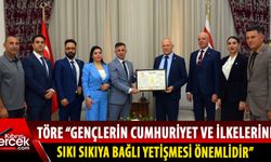 Meclis Başkanı Töre, Dünya Gençlik Konseyi heyetiyle görüştü