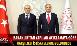 Bakan Alişan Şan, Türkiye'de Maliye ve Hazine Bakanı Mehmet Şimşek ile bir aradaydı