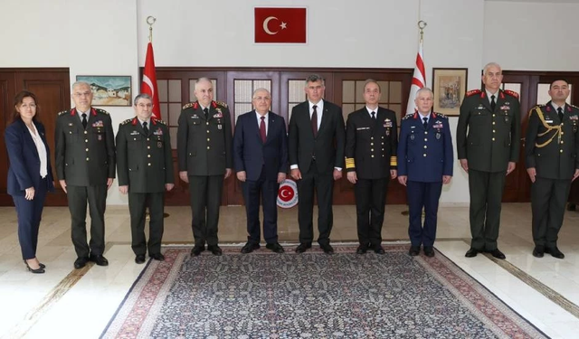 Türkiye Milli Savunma Bakanı Güler, Türkiye’nin Lefkoşa Büyükelçiliği'ni ziyaret etti