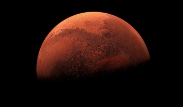 Mars'ta 60 olimpik havuz büyüklüğünde donmuş su keşfedildi