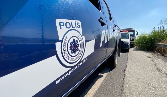 Gazimağusa’da silahlı tehdit: 3 kişi tutuklandı