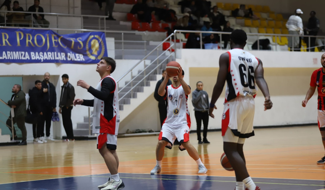 Caesar Larnaka Gençler Birliği Gecenin Kazananı Oldu