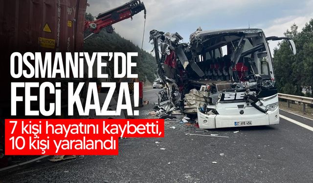 Osmaniye'de yolcu otobüsü tıra çarptı