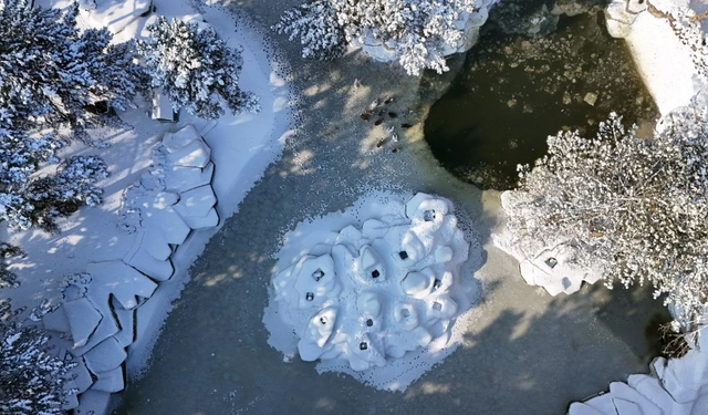 Kayseri buz tuttu: Termometreler eksi 14'ü gösterdi