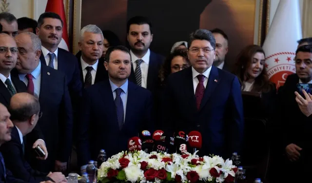 Türkiye Cumhuriyeti Adalet Bakanlığı’nda devir teslim töreni gerçekleştirildi