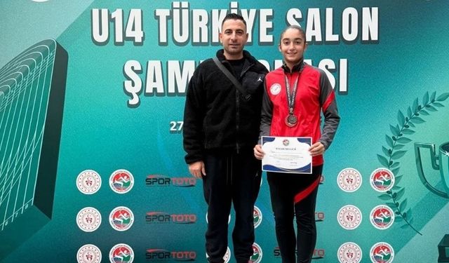 Azra Avcı Türkiye 4.’sü Oldu: Bursa’da 1.44’lük Yüksek Atlama Derecesi