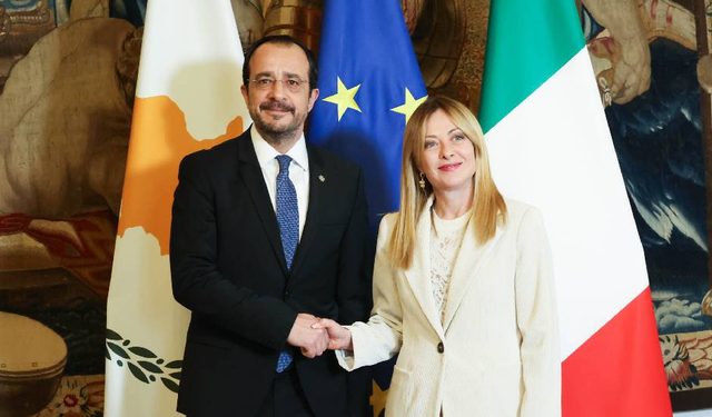 Hristodulidis, İtalya'da Meloni ile görüştü