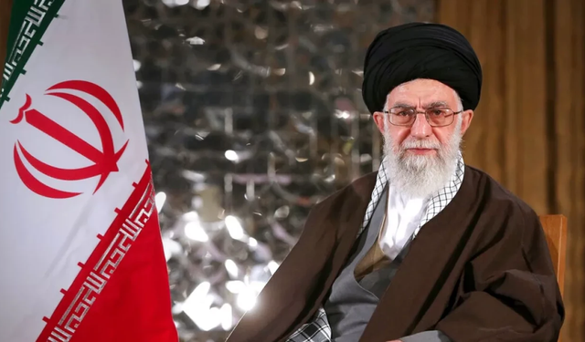 İsrail, İran'ı vurdu: "Hamaney Tahran'da değil"