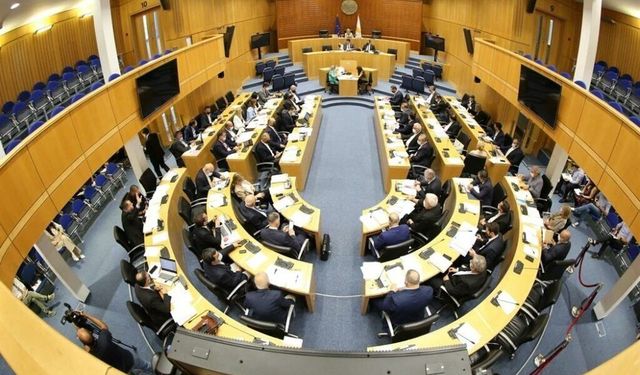 Rum Meclisi’nde “Türk Şirketleri” Tartışması: Güney Kıbrıs’ta Yeni Yasa Gündemde