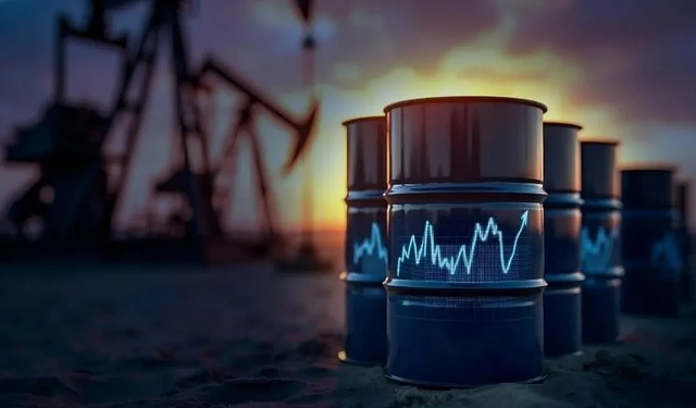 Petrol fiyatları geriledi!