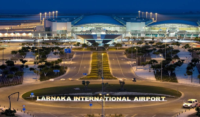 Güney Kıbrıs’ta 45 uçuş iptal edildi