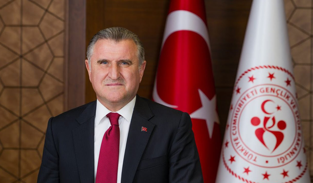 Osman Aşkın Bak: "Spora ambargo konulamaz"