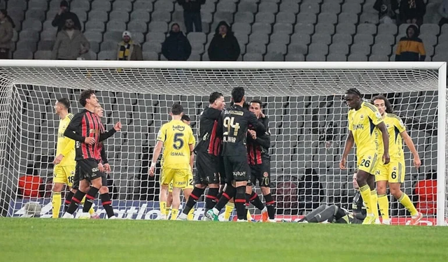 Sarı-lacivertliler bu sezon ligdeki ilk yenilgisini yaşadı