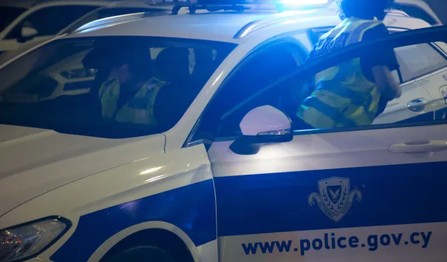 Rum polisi çocuk kaçırma şüphelisi 2 kişiyi arıyor