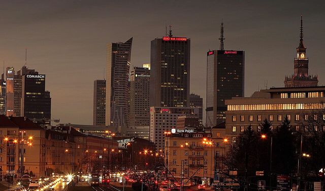 Varşova’da gece alkol satışı yasaklandı