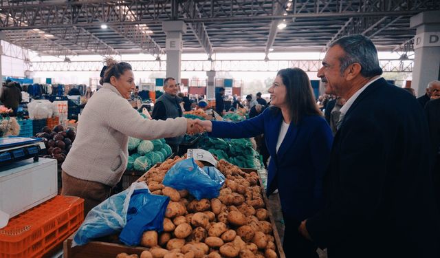İncirli Mağusa’da vatandaşlarla bayramlaştı