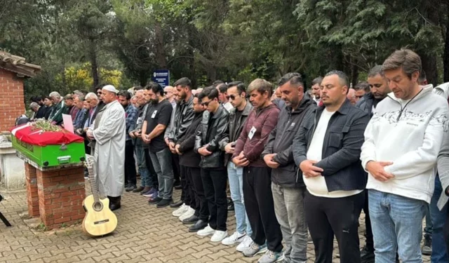 Şarkıcı Rıza Tamer son yolculuğuna uğurlandı