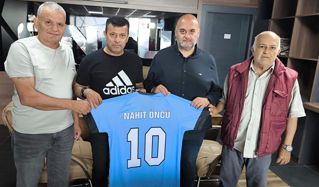Nahit Öncü’den spor yazarlarına forma desteği