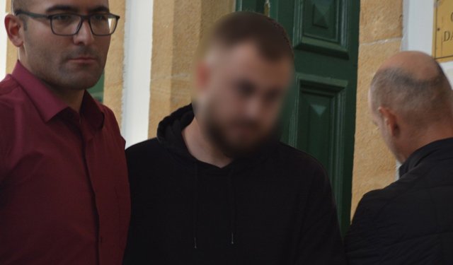 Lefkoşa’da bıçaklı saldırı: Zanlı teminatla serbest!