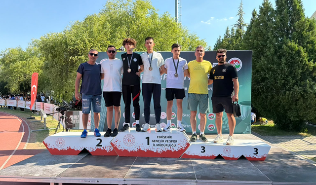 Genç Atletlerimiz Eskişehir'de Göz Doldurdu