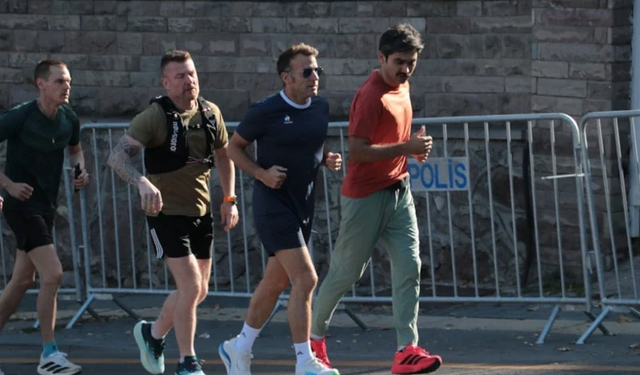 Macron, NATO Zirvesi öncesi Ankara'da sabah koşusu yaptı