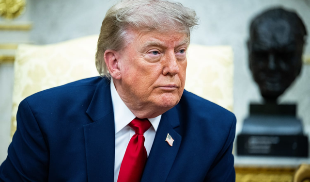 Trump, ithal jenerik ilaçlara yüzde 100 ve yüzde 200 gümrük vergisi planını açıkladı
