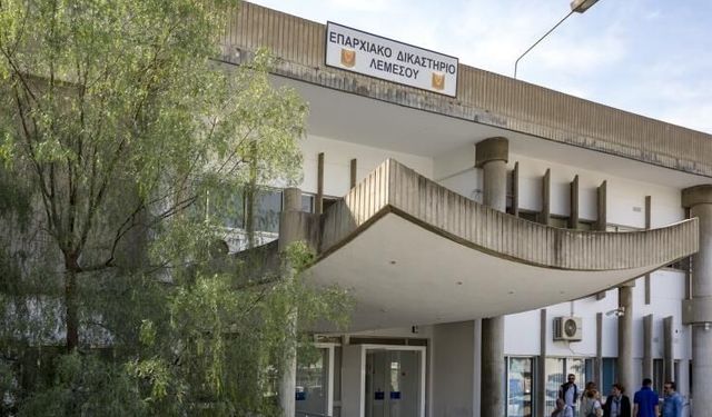 Limasol’da Mahkeme Binasına Mermilerle Girmeye Çalışırken Yakalandı