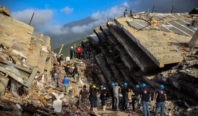Venezuela'da deprem bilançosu ağırlaşıyor: Can kaybı 2 bin 595'e yükseldi