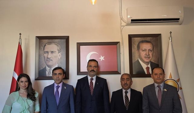 Yeni Azerbaycan Partisi heyetinden AK Parti KKTC Temsilciliğine ziyaret