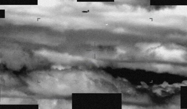 Pentagon Yeni UFO ve UAP Görüntülerini Yayımladı: 41 Dosya Açıldı