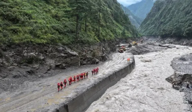 Nepal’de sel felaketinde can kaybı 1.344’e yükseldi: 4.898 kişi kayıp